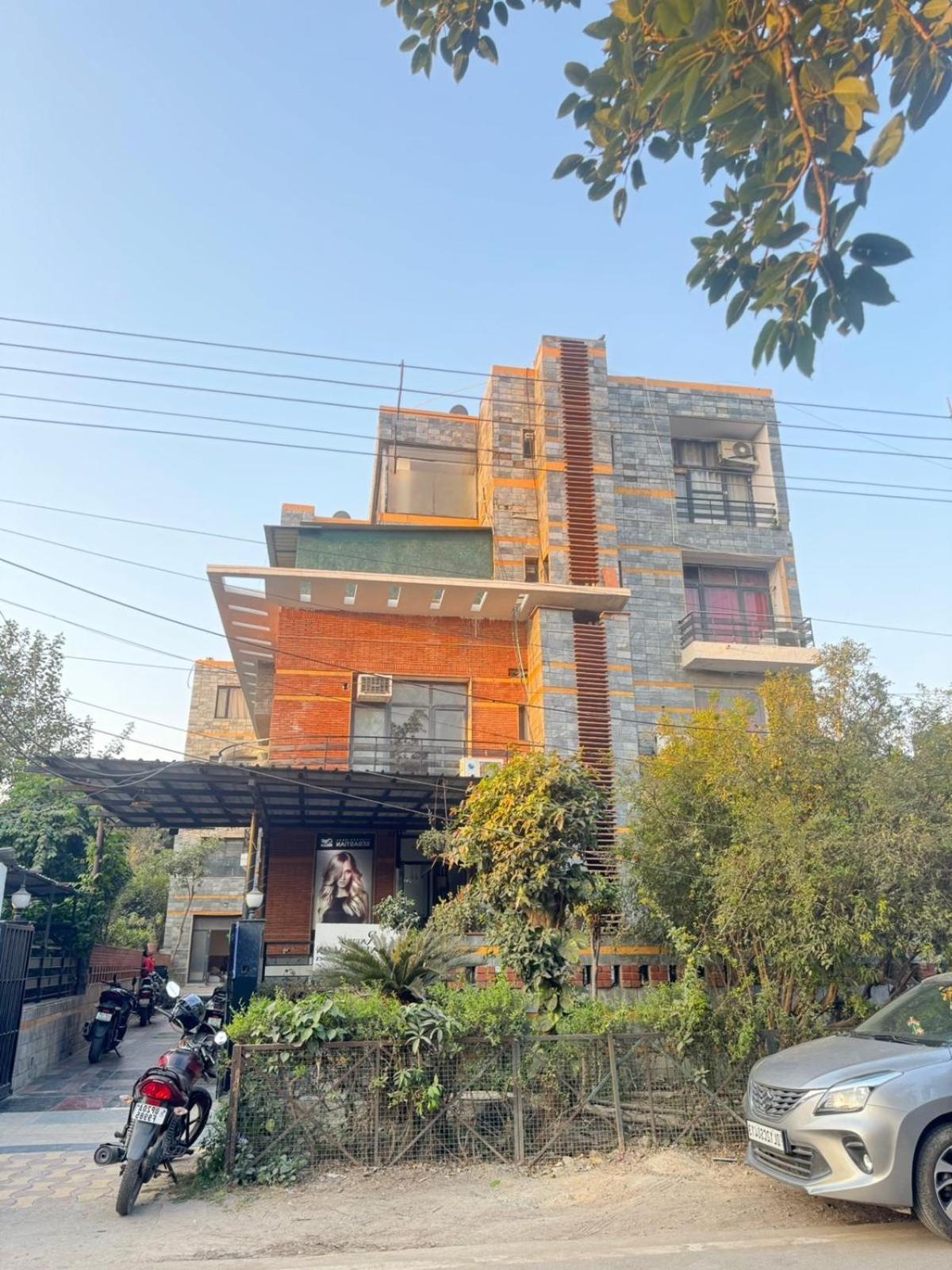 Hotel Warm Welcome - Noida Sector 51 외부 사진