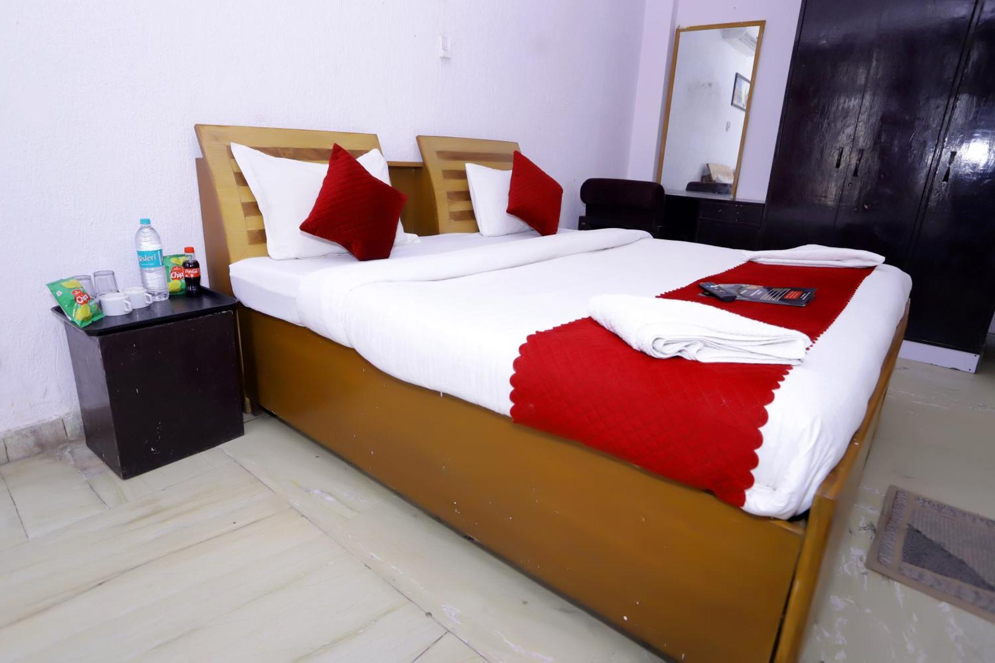 Hotel Warm Welcome - Noida Sector 51 외부 사진